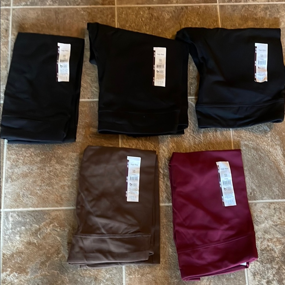 Bundle of 5 Time and True Leggings XXL (20)